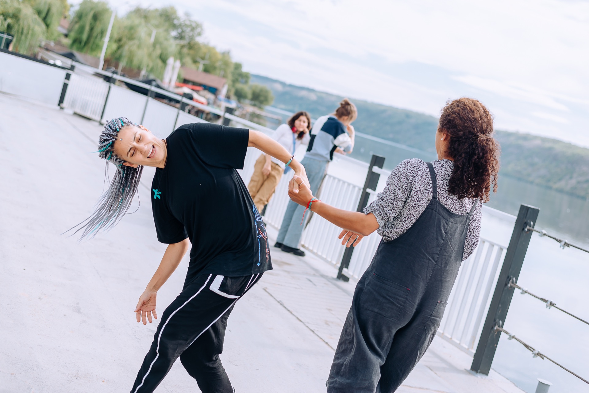 People moving together outdoors in Chișinău